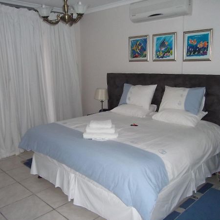 Scorpio Guest House Vredenburg Exterior photo